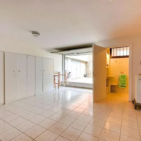 A 2 Passi Dal Mare Con Free Parking E Wi-fi